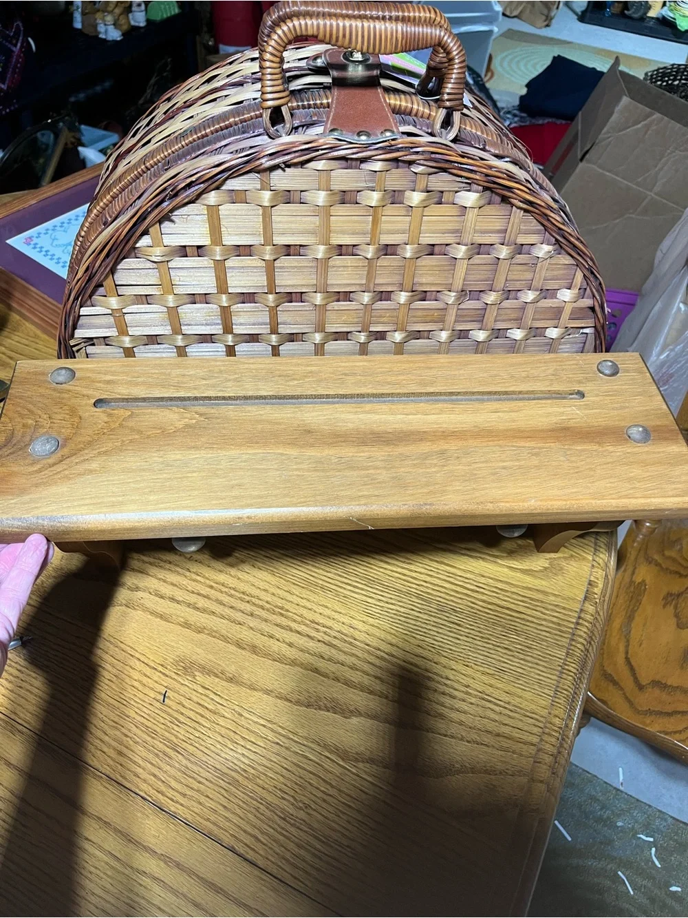N/A brown wooden